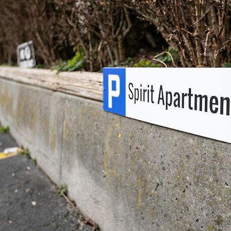 Spirit Apartments - Studio 1 - Kueche - Parkplatz Engelberg Bagian luar foto